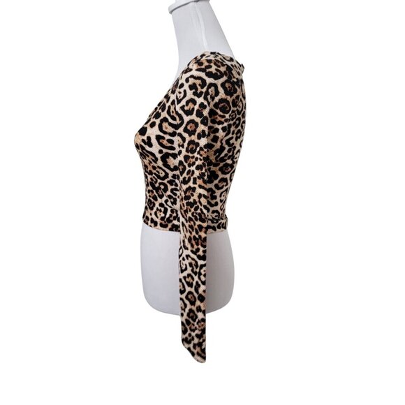 Forever 21 Size S Leopard Print Long Sleeve Crop Top, Textured Fabric - Picture 3 of 11